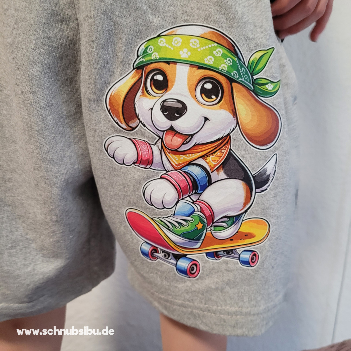 Bügelbild Hund auf Skateboard